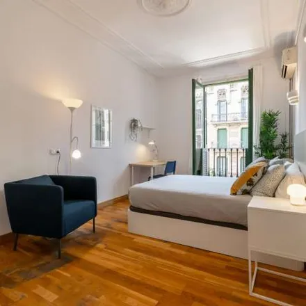 Rent this 6 bed apartment on Forn de pa Boldú in Carrer del Rosselló, 253