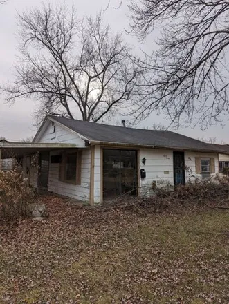 Buy this 2 bed house on 379 Illinois Street in Marion, IN 46952