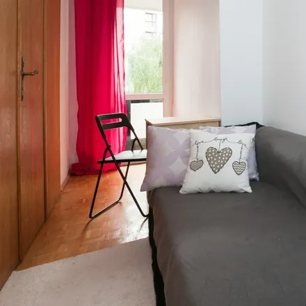 Rent this 7 bed room on Ogrodowa 48 in 00-876 Warsaw, Poland