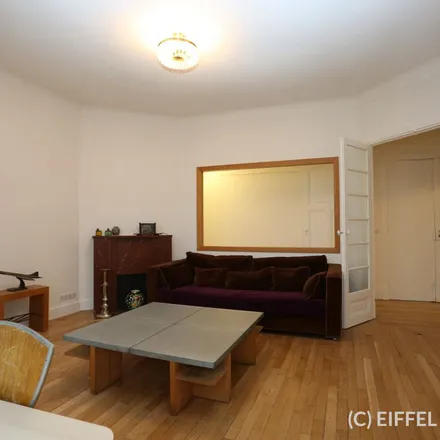 Image 9 - 53 Rue du Commerce, 75015 Paris, France - Apartment for rent