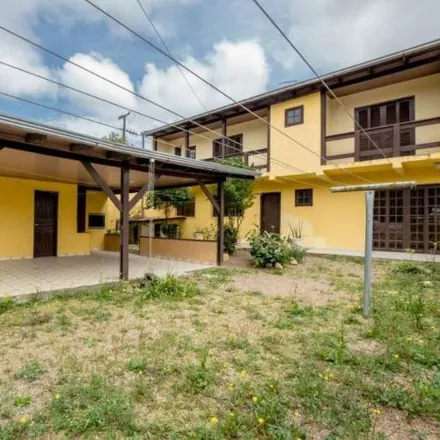 Rent this 3 bed house on Rua Desembargador James Portugal Macedo in Santo Antônio, São José dos Pinhais - PR