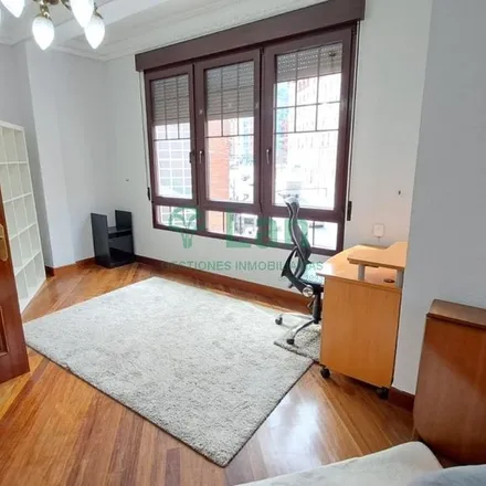 Rent this 2 bed apartment on Luis Briñas 27 in Calle Luis Briñas / Luis Briñas kalea, 48011 Bilbao