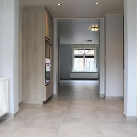 Rent this 3 bed apartment on Léon Levèvrestraat 26 in 9620 Zottegem, Belgium