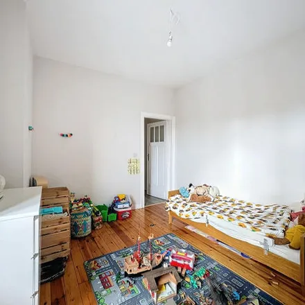 Rent this 2 bed apartment on Rue Jean Robie - Jean Robiestraat 5 in 1060 Saint-Gilles - Sint-Gillis, Belgium
