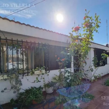 Buy this 3 bed house on Winter in Alvear, Rosario