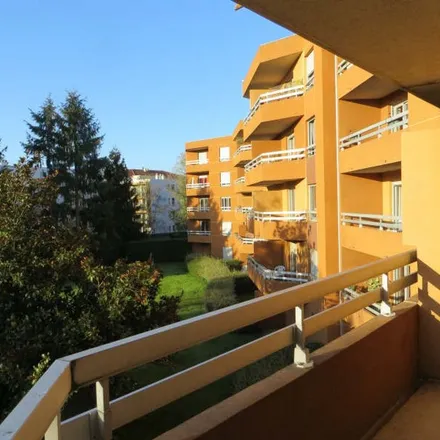 Rent this 4 bed apartment on Place de Tassin in 69160 Tassin-la-Demi-Lune, France