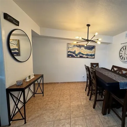 Image 4 - 2808 Lineville Dr Apt 202k, Farmers Branch, Texas, 75234 - Condo for sale