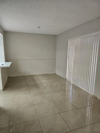 Image 5 - 3201 Coral Lake Drive, Coral Springs, FL 33065, USA - Apartment for rent