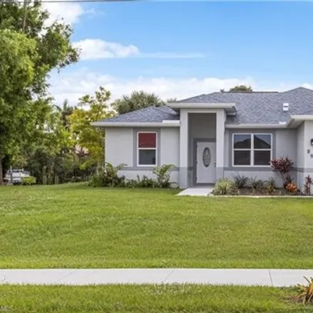 Image 1 - 899 Iris Drive, Palm Island, North Fort Myers, FL 33903, USA - House for sale