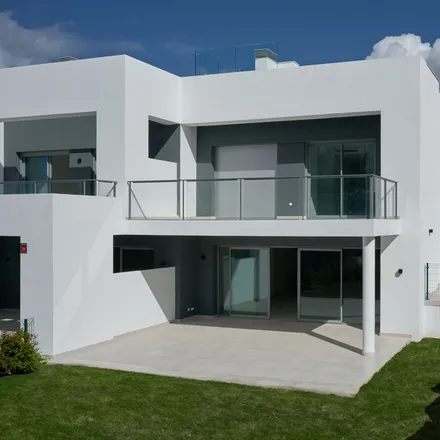 Buy this 3 bed duplex on Guadalmina Alta in BUS, 29678 Marbella