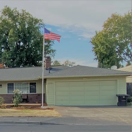 Buy this 3 bed house on 117 Northeast 32nd Avenue in Hillsboro, OR 97124