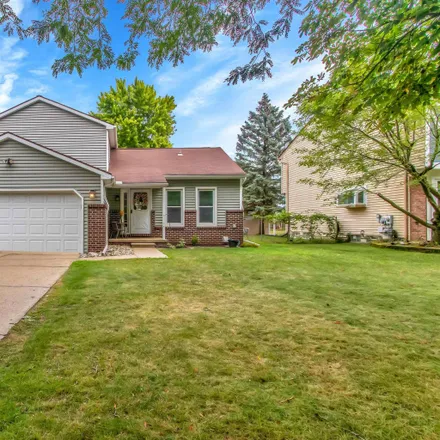 Image 1 - 12993 Beresford Drive, Sterling Heights, MI 48313, USA - House for sale