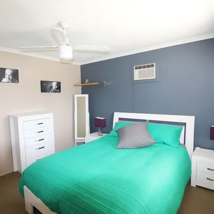 Rent this 3 bed apartment on Limerick Drive in Crestmead QLD 4132, Australia
