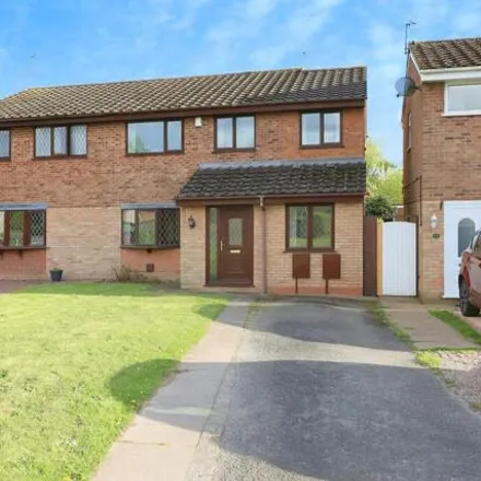 Buy this 4 bed duplex on Sandown Drive in South Staffordshire, WV6 7PU