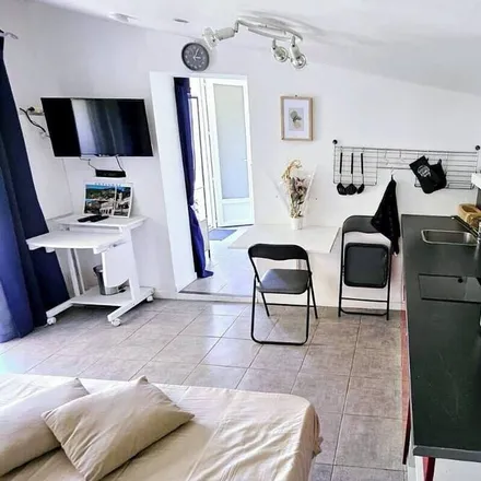 Rent this 1 bed house on 83570 Cotignac