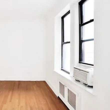 Image 5 - 135 West 12th Street, New York, NY 10011, USA - House for rent