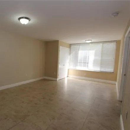 Image 9 - 2799 North Oakland Forest Drive, Broward County, FL 33309, USA - Condo for rent