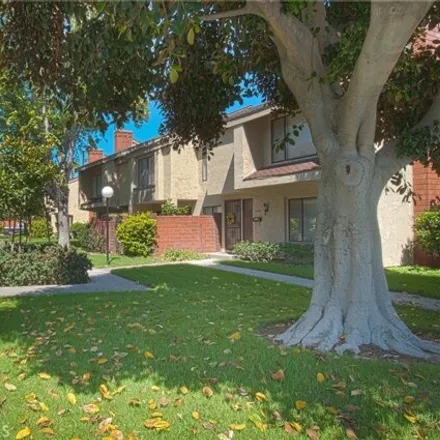 Image 4 - unnamed road, Anaheim, CA 92802, USA - House for sale