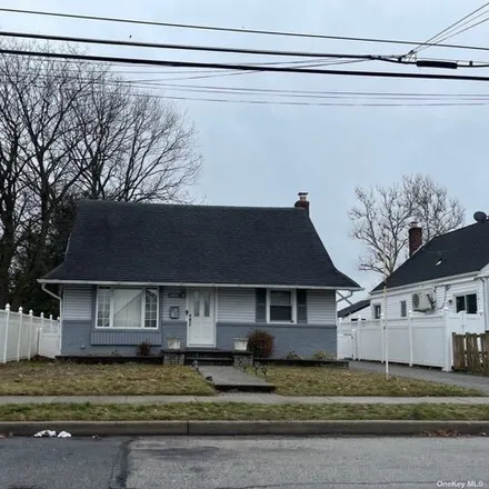 Buy this 4 bed house on 200 Raff Avenue in Elmont, NY 11003