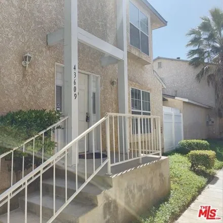 Buy this 3 bed townhouse on 43621 Park Avenue in Lancaster, CA 93534
