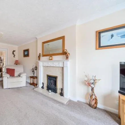 Image 5 - Lindisfarne Way, Grantham, NG31 8ST, United Kingdom - House for sale