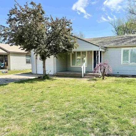 Buy this 2 bed house on 834 North Illinois Street in Wichita, KS 67203