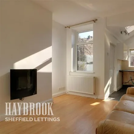 Image 3 - South Road/Hoole Street, South Road, Sheffield, S6 3TB, United Kingdom - Townhouse for rent