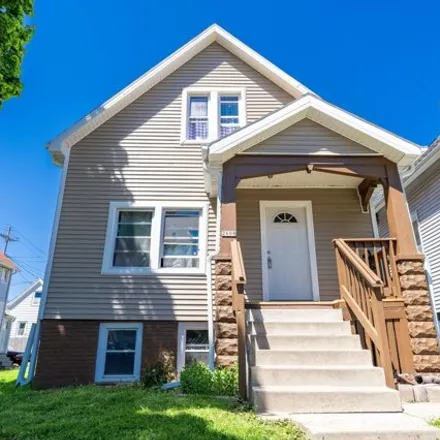 Buy this studio house on 2608 in 2608A West Mitchell Street, Milwaukee