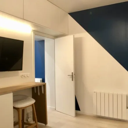 Image 6 - 18 Rue Juliette Lamber, 75017 Paris, France - Apartment for rent