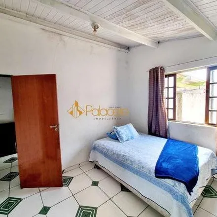 Buy this 2 bed house on Rua Benedito Darcy Monteiro in Pindamonhangaba, Pindamonhangaba - SP