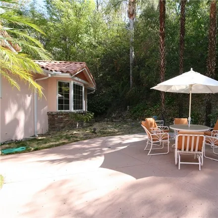 Image 6 - 5054 Casa Drive, Los Angeles, CA 91356, USA - House for sale