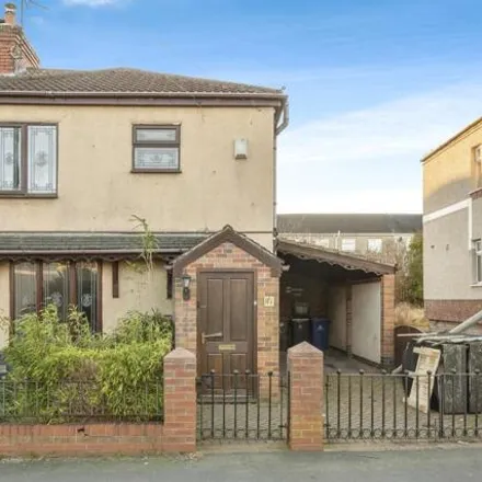 Buy this 3 bed house on Avenue Road/Victoria Road in Avenue Road, Sutton