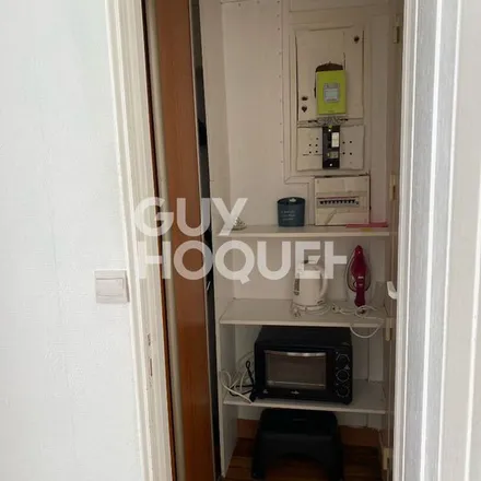 Image 2 - 4 Rue Philippe de Champagne, 75013 Paris, France - Apartment for rent