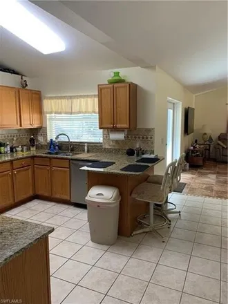 Image 4 - 130 Southeast 27th Street, Cape Coral, FL 33904, USA - House for sale