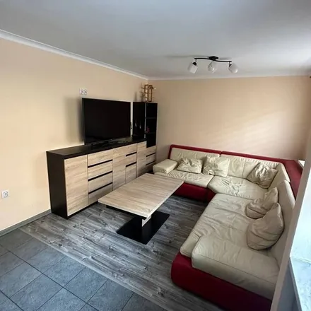 Rent this 3 bed apartment on Krajowy Ośrodek Wsparcia Rolnictwa Oddział Terenowy w Szczecinie in Bronowicka 41, 71-012 Szczecin