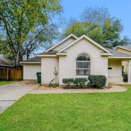 Rent this 2 bed house on 804 CenterSt. in McKinney, TX 75069
