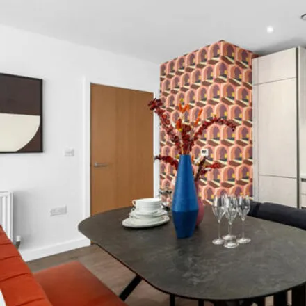 Buy this 1 bed apartment on The Residens' Club 51 in 51A Flagstaff Road, Reading