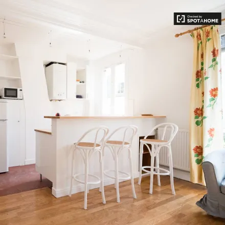 Rent this 2 bed apartment on 86 Rue du Moulin Vert in 75014 Paris, France