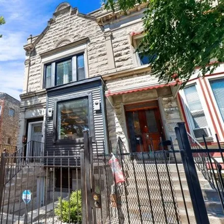 Image 1 - 2818 West Warren Boulevard, Chicago, IL 60624, USA - House for sale
