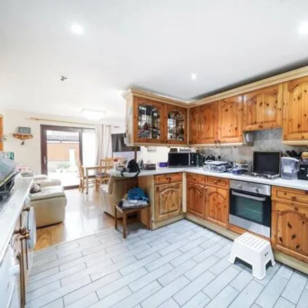 Image 6 - 261 Monega Road, London, E12 6TS, United Kingdom - Townhouse for sale