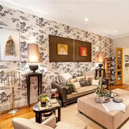 Image 6 - Campden Hill Court, Campden Hill Road, London, W8 7HU, United Kingdom - Apartment for sale