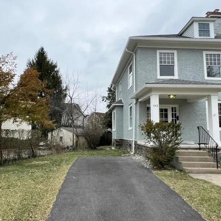 Image 2 - 526 Barrett Avenue, Bryn Mawr, Lower Merion Township, PA 19041, USA - House for rent