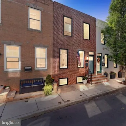 Image 1 - 1342 South Garnet Street, Philadelphia, PA 19146, USA - House for sale