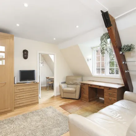 Rent this 1 bed apartment on 4 Collingham Gardens in London, SW5 0LS