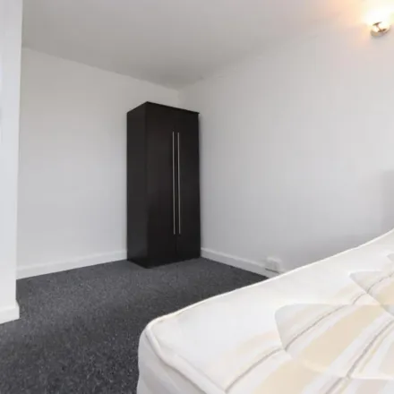 Rent this 3 bed apartment on 101 Crayford Road in London, N7 0EZ