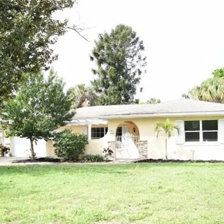 Buy this 3 bed house on 137 Lincoln Road Southeast in Cypress Gardens, Polk County