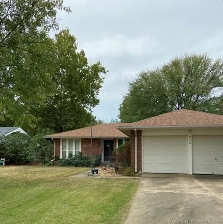 Buy this 3 bed house on 2174 Robinson Northwest in Ardmore, OK 73401