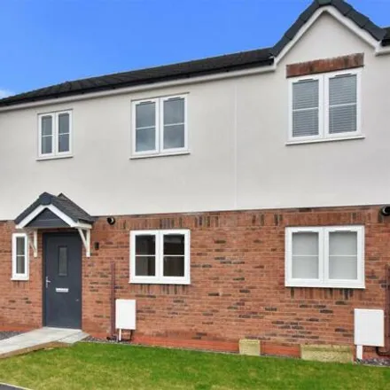 Buy this 3 bed duplex on unnamed road in Minera, LL11 3UQ