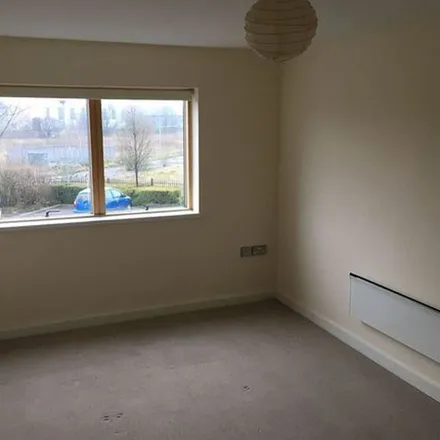 Image 2 - Doncaster Road, Wakefield, WF1 5RT, United Kingdom - Apartment for rent