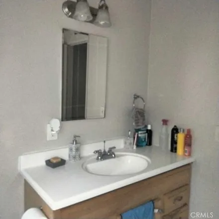 Image 4 - 632 E 107th St, Los Angeles, California, 90002 - House for sale